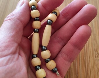 Flip Chotki Anti Stress Beads Wood & Hematite 6 mm – Fidget for hands, focus and concentration, minimalist accessory, customizable
