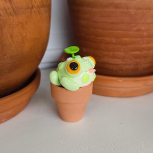 Figura de rana, decoración para maceta, regalo único hecho a mano, rana miniatura para escritorio – NIKOPOT