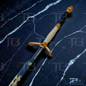 Gustave’s Noahram Replica – Full Metal Long Sword Prop – Takumi Blades 匠 – Expedition 33 Inspired Non-Functional Display – Gothic Gaming Art