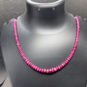 Collar de rubí natural en forma de rondel, joyería de piedras preciosas lisas de tamaño gradual, cierre de latón de 45 cm (18 pulgadas)