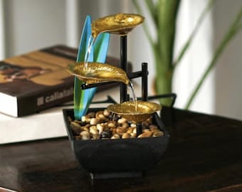 Fontana da tavolo con luci a LED / Design nero e oro, decorazione zen da scrivania