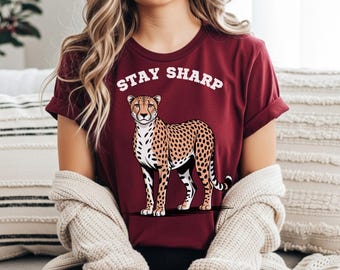 Bleib scharf Gepard Tee | Wildtiere Illustration T-Shirt mit Tiermotiv