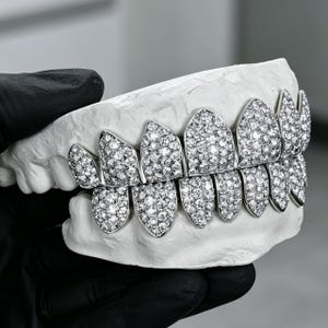 Niestandardowe grille hiphopowe z głębokim krojem plastra miodu, srebrne nakładki na zęby Iced Out S925, błyszcząca biżuteria dentystyczna, unisexowy styl rapera, spersonalizowany prezent