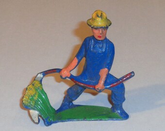 Vintage Barclay Manoil USMC cast lead toy Marine dress blues some chippy paint short rifle