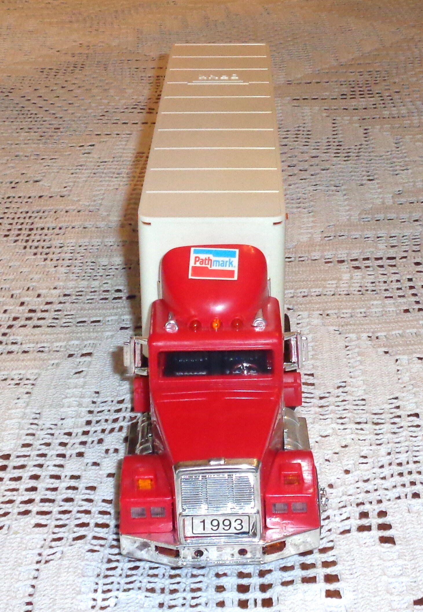 1993 Pathmark supermarket limited edition tractor trailer vehicle bank ...