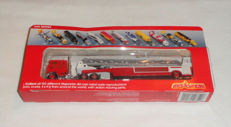 Majorette Super Movers 600 Series HO Scale Die Cast Metal District 2 FIRE Dept TRUCK Unopened