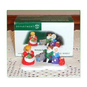 Retired Dept 56 North Pole &quot;Welcome to Netties B&B&quot; Boxed Village Accessory