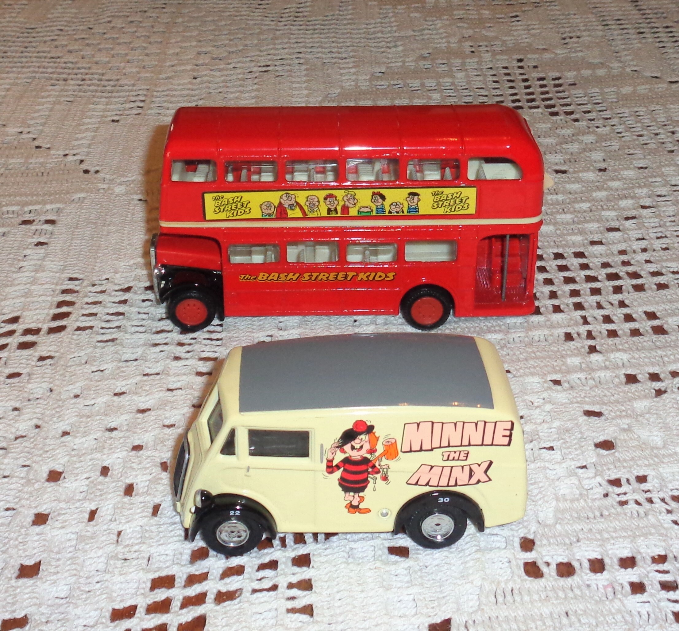1990 Corgi Bash Street Kids Minnie The Minx Morris J Van And Etsy 日本