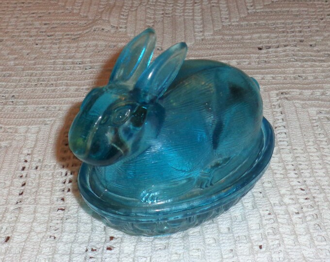 Vintage Aqua Blue Glass Nesting Rabbit Bunny on Nest Covered Trinket