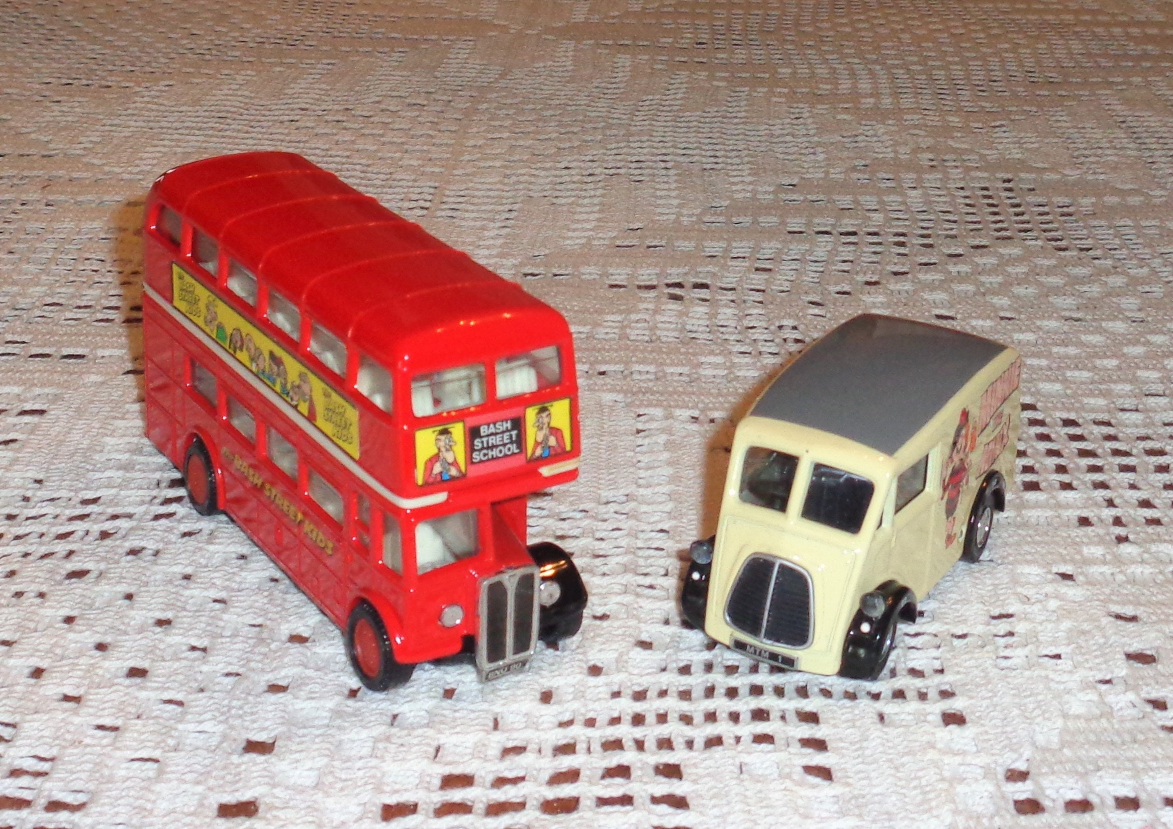 1990 Corgi Bash Street Kids Minnie The Minx Morris J Van And Etsy 日本