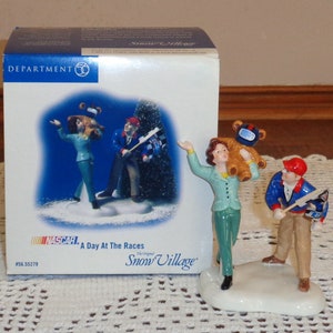 Dept 56 Original Snow Village &quot;A Day at the Races&quot; Figure Accessory in Original Box