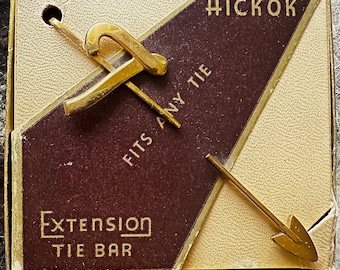 Vintage Hickok Gold Tone Arrow Tie Bar – Script Initial T, Mid Century Men's Jewelry