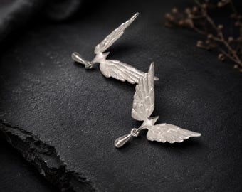 Orecchini a perno a forma di ala di colomba in argento, orecchini a rampicante a forma di uccello volante, gioielli minimalisti con piume, regalo ispirato alla natura