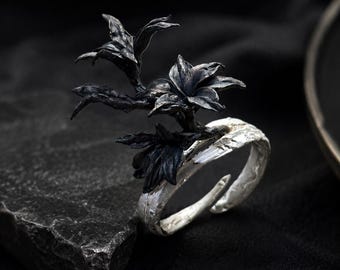 Gothic Bloom Ring, Dark Silver Flower Ring, Black Rose Statement Ring, Adjustable Floral Jewelry, Punk Grunge Gift For Her Him, Alt