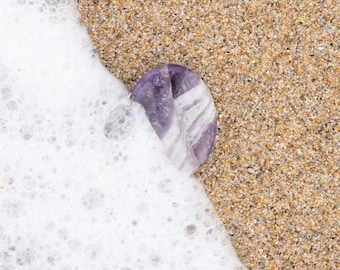 Piedra de amatista para aliviar la ansiedad • Cristal para aliviar la ansiedad • Huntington Beach • Piedra curativa seleccionada a mano