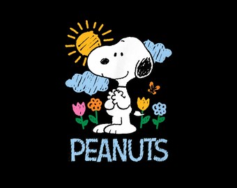 Puede incluir: Ilustración gráfica de Snoopy de Peanuts, de pie en un campo de flores coloridas bajo un sol amarillo y nubes azules. La palabra "PEANUTS" está escrita en azul debajo.