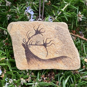 Ornament Lascaux Giant Deer primitive painting on stone