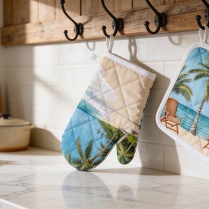 Tropical Beach Kitchen Gift Set Oven Mitt & Pot Holder, Coastal Kitchen Decor, Summer Gift, Housewarming Kitchen Accessories