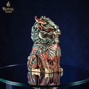 Encendedor Zippo con diseño de león guardián en 3D, encendedor Zippo coleccionable que brilla en la oscuridad, regalo Zippo único para él, encendedor a prueba de viento imagen 4