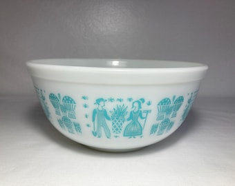 Vintage Pyrex Amish Butterprint 403 Mixing Bowl 2 1/2 Qt Turquoise on White