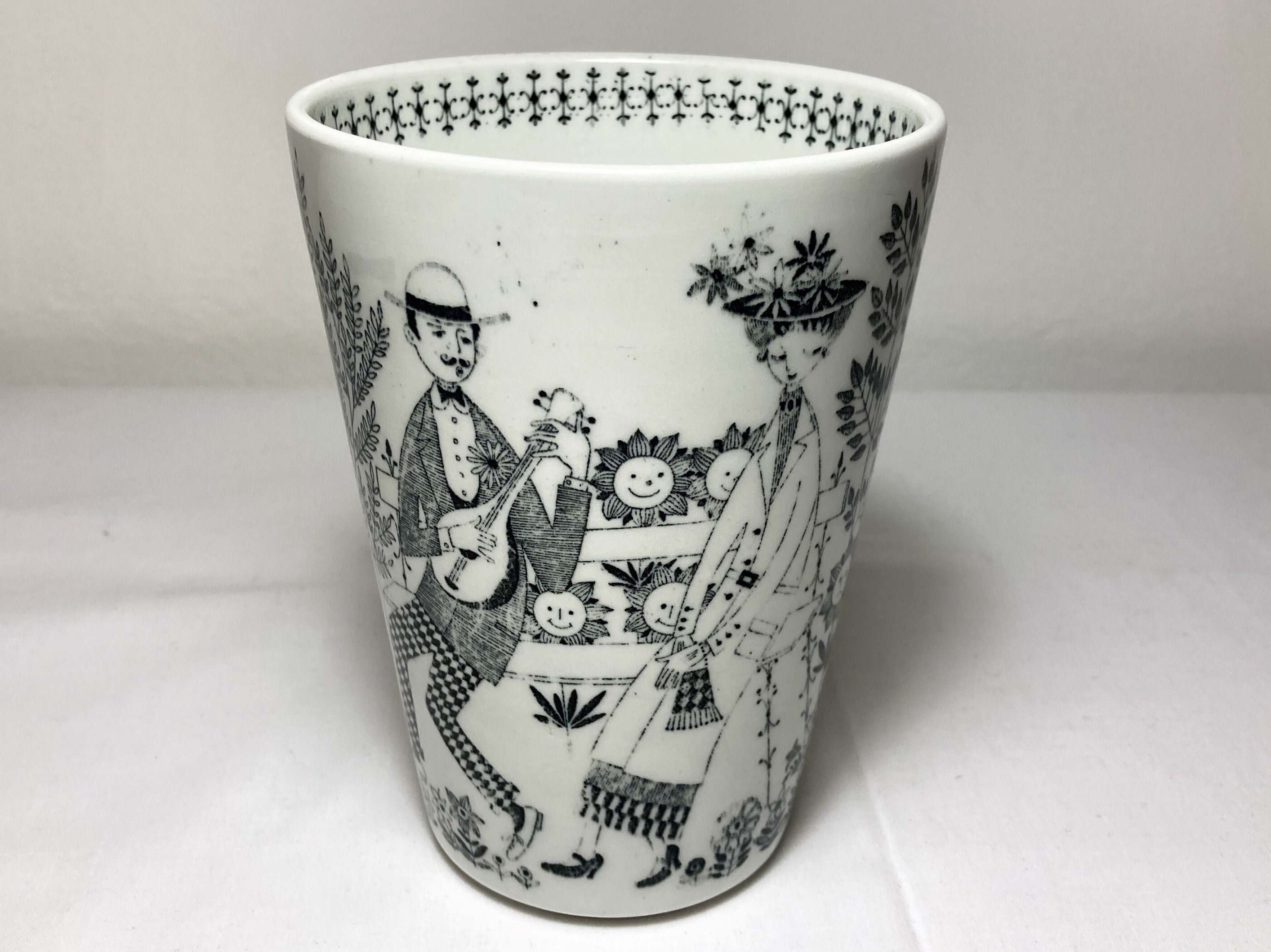 アラビア エミリア flower vase