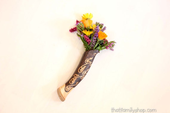 LOTR Sword Hilt Bouquet Holder –