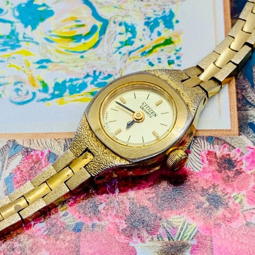 Citizen Quartz ladies gold tone dress watch NEW BATTERY Vintage Citizen Womens Gold Tone Quartz Dress Watch Needs  main image 2