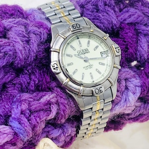 Vintage Guess Waterpro Classic Silver Womens Womans Analog Chunky Calendar Watch Vintage Guess Waterpro Classic Silver Womens Womans Analog  main image 4