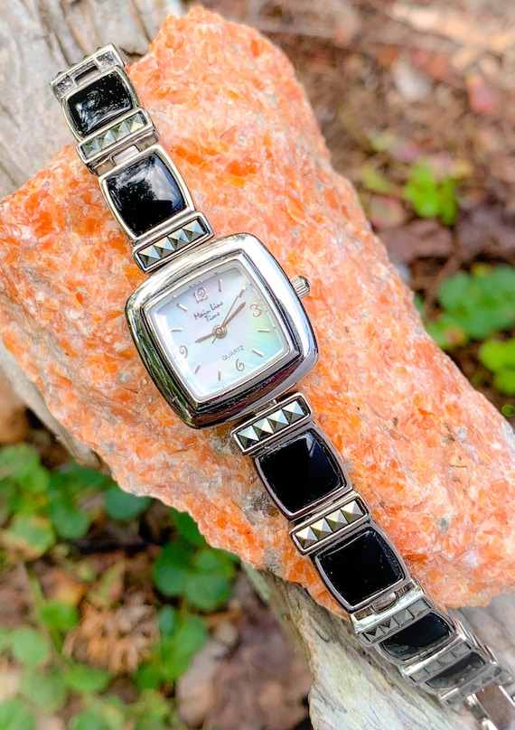 Main Line Time Gorgeous Retro Silver Tone/Pearl Di