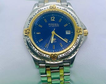 [レア品] FOSSIL BIG TIC デジアナ腕時計 JR-8052 美品 レア品] FOSSIL BIG TIC デジアナ腕時計 JR-8052 美品 - メルカリ