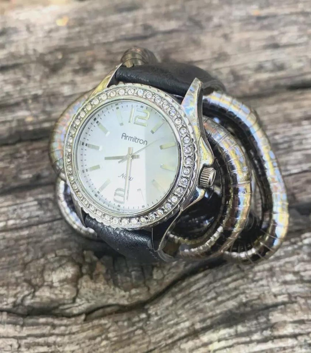 Montre Femme Armitron Now Gemmed - Vintage, Boîtier Or Jaune, Bracelet Cuir Marron - Occasion
