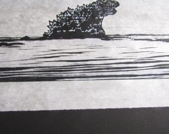 怪獣の森 崖の海岸 海の怪物 ゴジラのような恐竜 手彫り 木版画 木版画