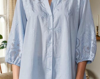 Geborduurde katoenen boho-blouse, opstaande kraag met halve mouw, casual bloemenshirt