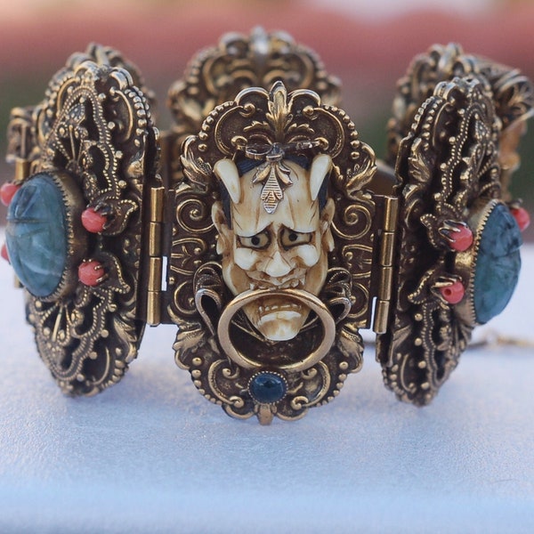 RARE J Braunstein Smiling Devil Monster Faces Scarab Ornate Gold Chunky Bracelet Vintage 1952