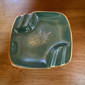 Signed M.H. Strikow Los Angeles Ceramic Ashtray – Olive Green Atomic Starburst