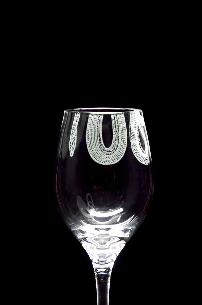 Etched Wine Glasses / Set of two glass snake | Etsy