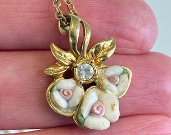 Vintage Gold Tone Necklace Avon Floral Porcelain Rose Rhinestone Pendant Classic