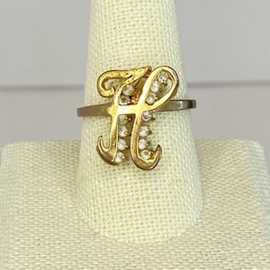 Anillo vintage Uncas H con baño de oro de 14 quilates, chapado en oro GE, con diamantes de imitación, talla 9.5.