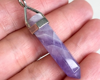 Ciondolo vintage in argento sterling 925 con ametista e punta di cristallo, gemma viola.