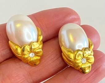Vintage Givenchy 80s 90s Faux Baroque Pearl Gold Tone Floral Clip On Earrings