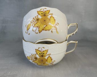 2 tazas de té de porcelana húngara amarilla Herend Apponyi, diseño floral vintage de HEREND Hungría.