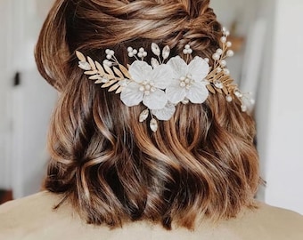 Ivory Flower Bridal Hair Comb | Pearl & Crystal Wedding Hair Accessory | Gold Leaf Hair Piece for Bride Elegant Updo