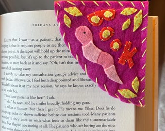 Corner Bookmark Book Worm 5