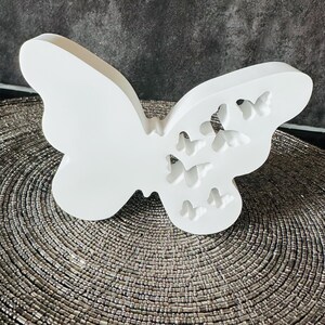 Elegant butterfly decoration made of Raysin | Modern table decoration | Minimalist design in white | Handmade