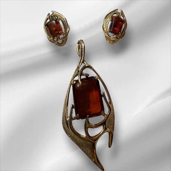 Vintage Sarah Coventry Molten Topaz Pendant and Earring Set