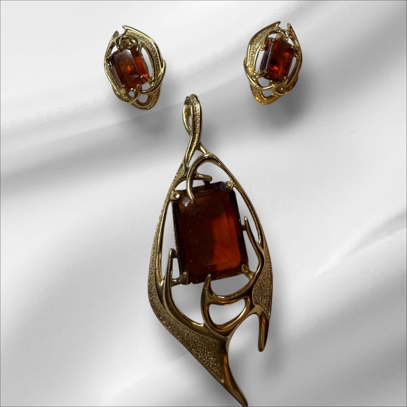 Vintage Sarah Coventry Molten Topaz Pendant and Earring Set image 1