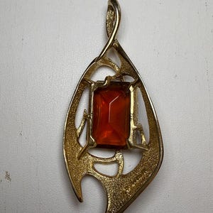 Vintage Sarah Coventry Molten Topaz Pendant and Earring Set image 3