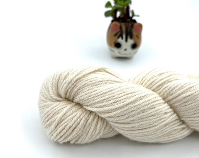 Baah Yarn Eco Baby Alpaca,  Sport weight, 100% Baby Alpaca, La Perla, Undyed yarn