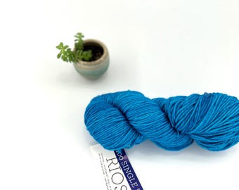 Malabrigo Rios Yarn + Hat Knitting Pattern, Worsted, 100% Merino Wool , single lot, Cian blue