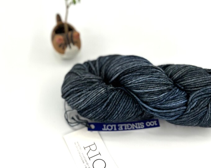 Malabrigo Rios Yarn + Hat Knitting Pattern, Worsted, 100% Merino Wool, dark blue, single dye lot